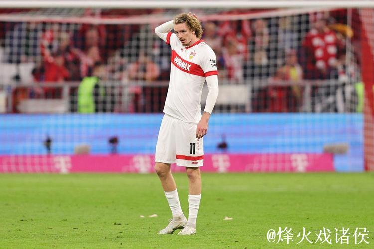 记者:拜仁即将签下17岁的厄瓜多尔中卫奥拉亚 记者:拜仁即将签下17岁的厄瓜多尔中卫奥拉亚