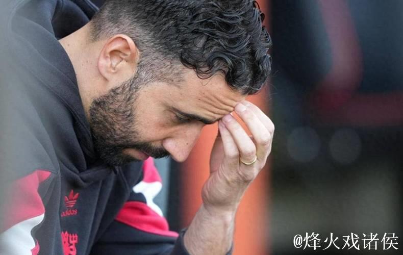 阿莫林:没赢是因为细节没做好,不是因为踢四后卫或三后卫 阿莫林:没赢是因为细节没做好,不是因为踢四后卫或三后卫