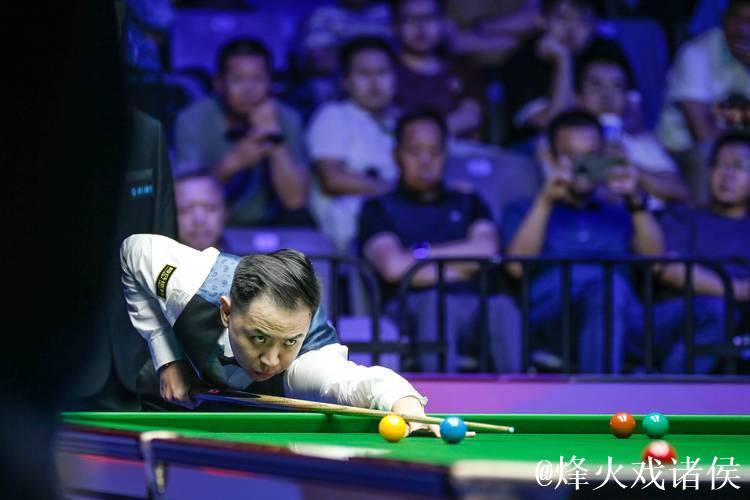 斯诺克武汉公开赛:肖国栋5-3战胜大卫·格雷斯晋级16强 斯诺克武汉公开赛:肖国栋5-3战胜大卫·格雷斯晋级16强
